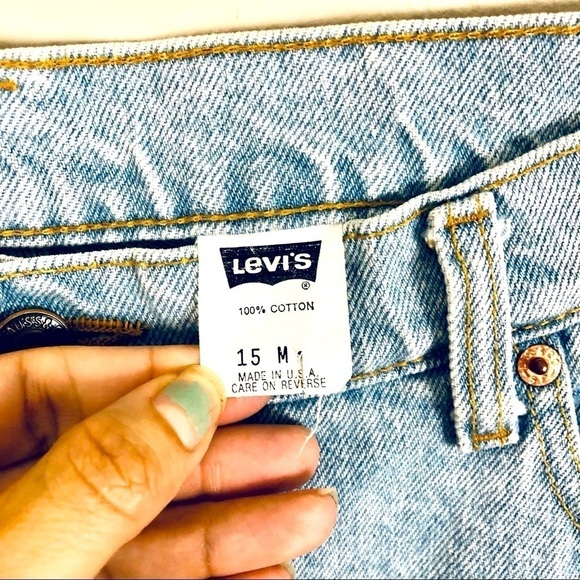90’s Vintage Levi’s mom jeans light blue wash, high waist, regular loose fit 15 - Picture 5 of 8